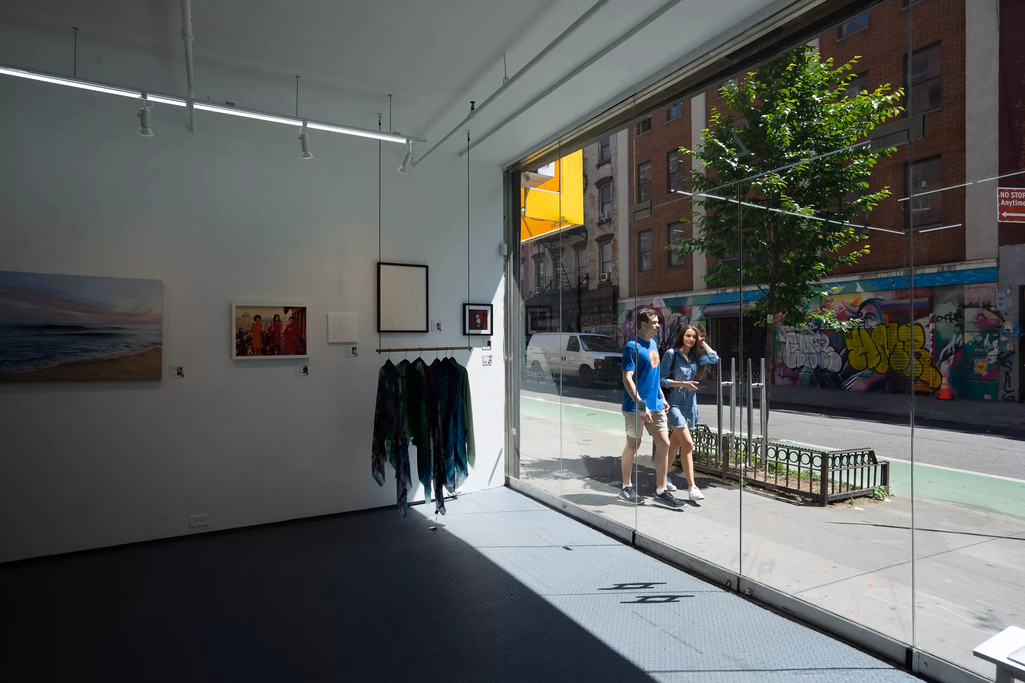 Surfergirl Gallery pop up
